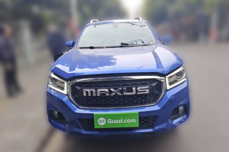 Used SAIC MAXUS T70 2021 2.0T Diesel Manual Two-Wheel Drive Entry-Level Version with Long Bed and High Ground Clearance
