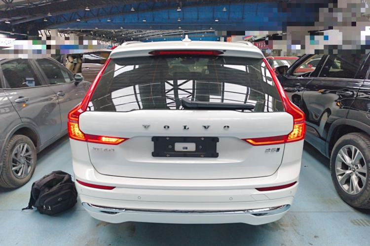 Used Volvo XC60 2022 B5 4x4 Smart Luxury Edition