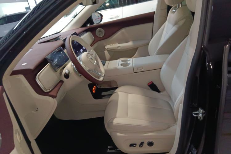 Used VOYAH COURAGE 2025 Model Four-Wheel-Drive Qiankun Edition Left Front Seat