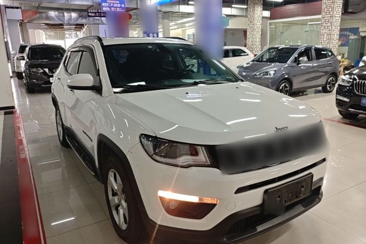 Used Jeep Compass 2017 200T Automatic Family Edition Front Right 45 Deg