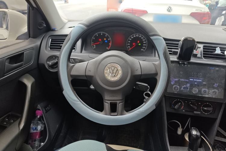 Used Volkswagen Santana 2015 1.6L Automatic Fashion Edition