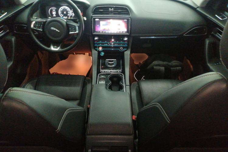 Used Jaguar F-PACE 2016 2.0T Two-Wheel-Drive R-Sport Sport Edition