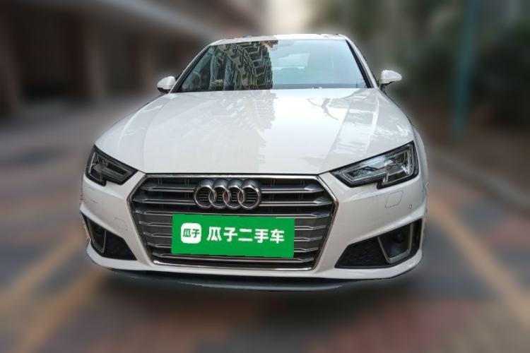 Used Audi A4L 2018 30th Anniversary Edition 40 TFSI Fashion Model
