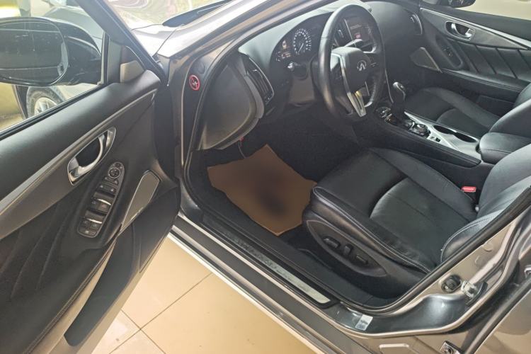 Used Infiniti Q50L 2018 2.0T Enjoyment Edition China V standard Driver Seat