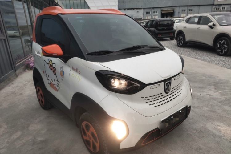 Used Baojun E100 2020 305KM Smart Drive Version Front Right 45 Deg