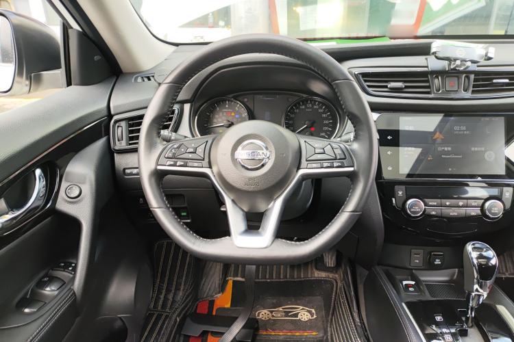 Used Nissan X-Trail 2019 2.0L CVT Smart Connect Comfort Edition 2WD
