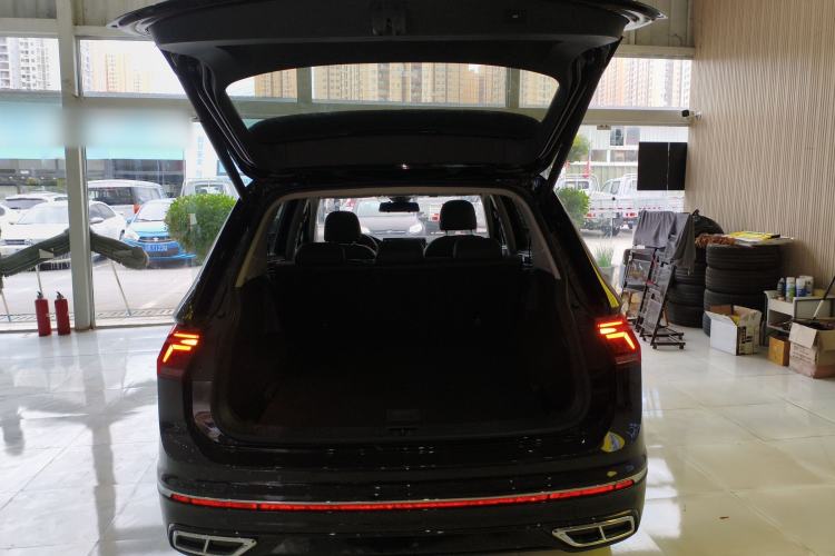 Used Volkswagen Tiguan L 2023 330TSI Automatic Two-Wheel Drive R-Line Flagship Edition