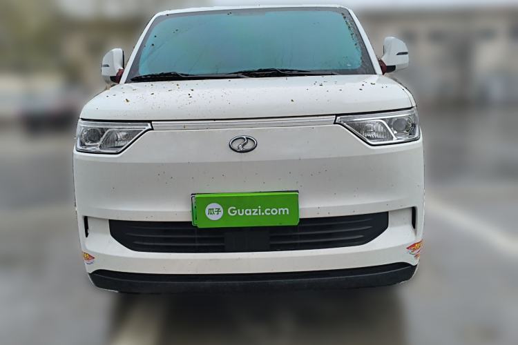 Used Ruichi EC75 2025 Ultra-Charging Version Pioneer II Type 50.1 kWh Front