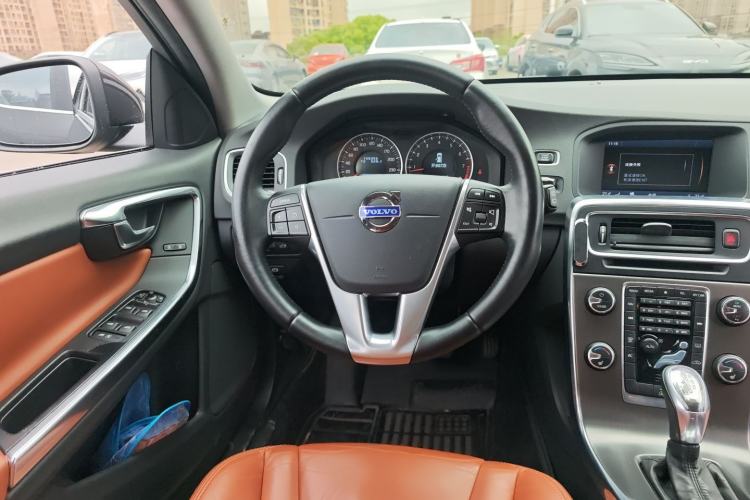 Used Volvo V60 2013 T5 Zhiya Edition Steering Wheel