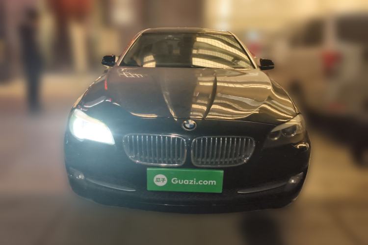 Used BMW 5 Series 2013 535Li Leading Model
