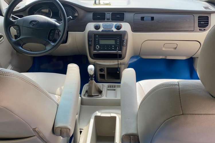 Used JAC Refine 2012 1.9T Shuttle Diesel Comfort Version HFC4DB1-2C