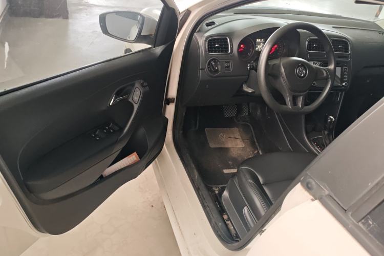 Used Volkswagen Polo 2014 1.6L Automatic Comfort Edition Driver Seat