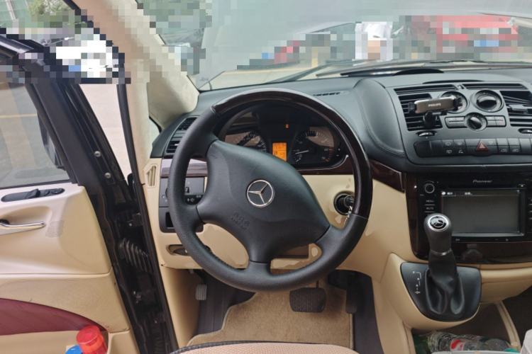 Used Mercedes-Benz Vito 2013 3.0L Elite Edition Steering Wheel