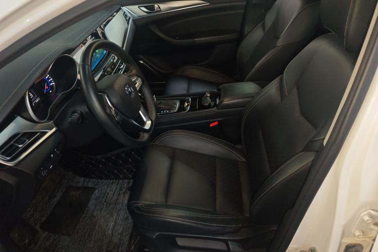 Used CHANGAN Eado 2018 High-Energy Edition 1.6L GDI Automatic Pioneer Model China V Standard