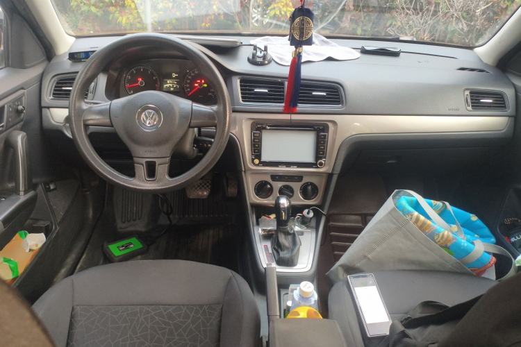 Used Volkswagen Lavida 2013 Revised Classic 1.6L Automatic Fashion Edition
