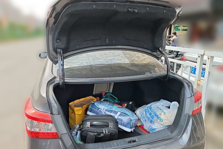 Used Nissan Sylphy 2014 1.6XV CVT Deluxe Edition