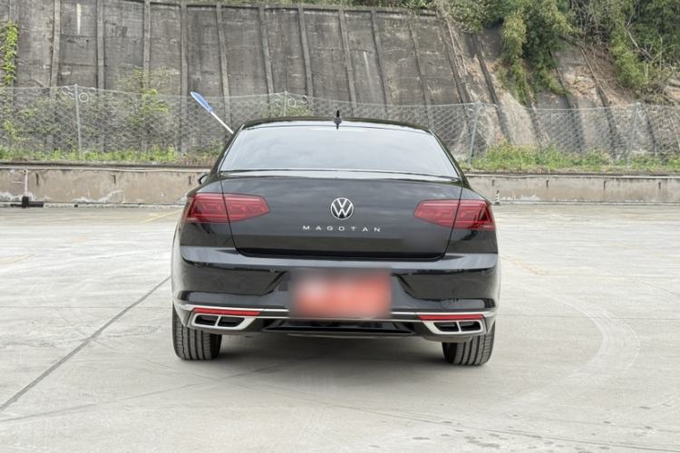 Used Volkswagen Magotan 2023 2 Million Units Commemorative Edition 330TSI DSG Luxury Version Exterior 3