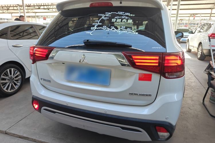 Used Mitsubishi Outlander 2020 2.4L 4x4 Zhi Xiang Edition 7-Seater
