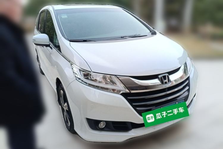 Used Honda Odyssey 2015 Revised Version 2.4L Supreme Edition