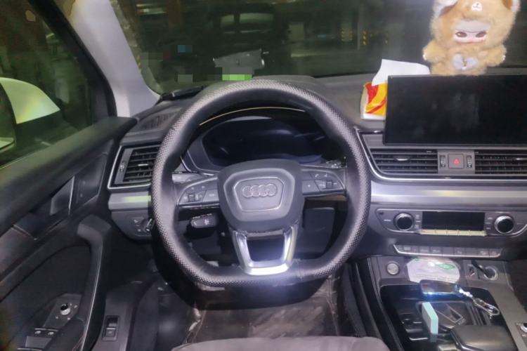 Used Audi Q5L 2022 40T Fashionable and Dynamic Model
