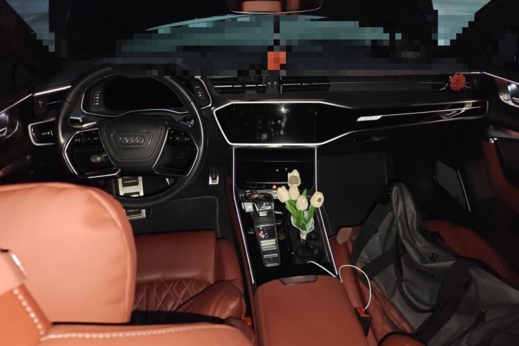 Used Audi A7L 2024 45 TFSI quattro S-line Black Warrior Edition Center Console