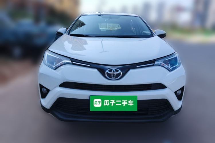 Used Toyota RAV4 2019 2.0L CVT Two-Wheel Drive Urban Edition China VI Standard