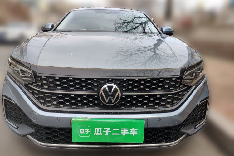 Used Volkswagen Passat 2022 330TSI Starry Luxury Edition
