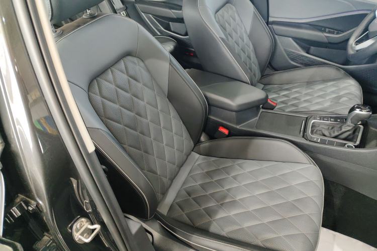 Used Volkswagen Sagitar 2024 300TSI DSG Excellence Edition Right Front Seat