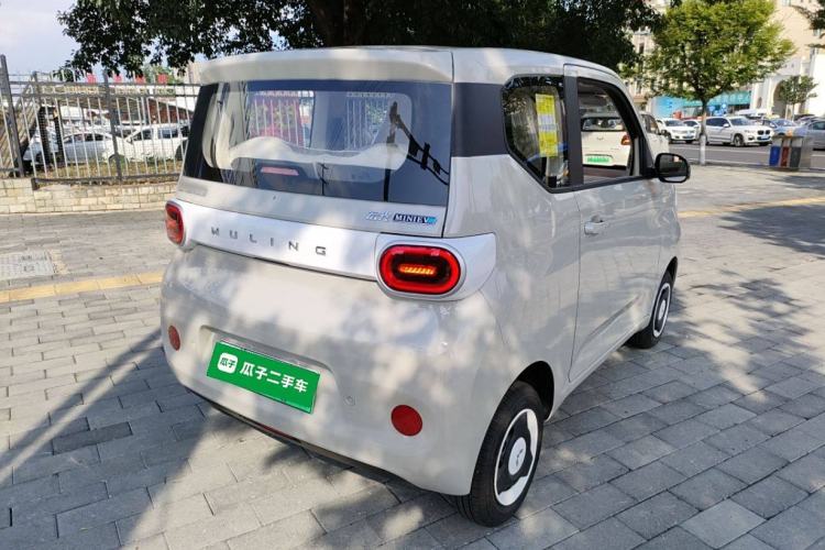 Used Wuling Hongguang MINIEV 2024 3rd Generation 215km Youth Edition
