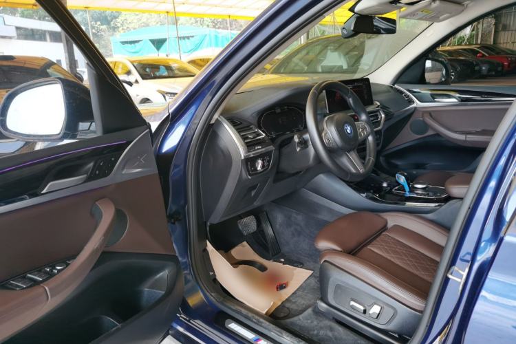 Used BMW iX3 2022 Leading Model