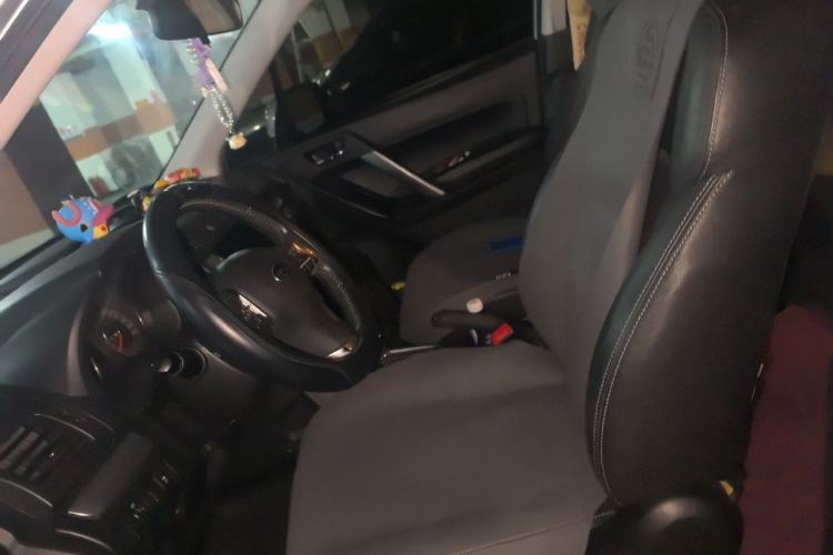 Used Subaru Forester 2013 2.5i Automatic Luxury Edition Left Front Seat