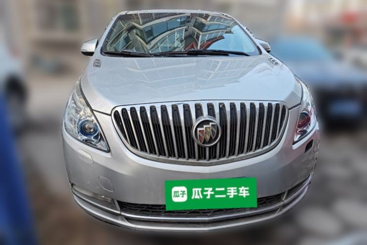 Used Buick GL8 2011 2.4L CT Luxury Business Comfort Edition
