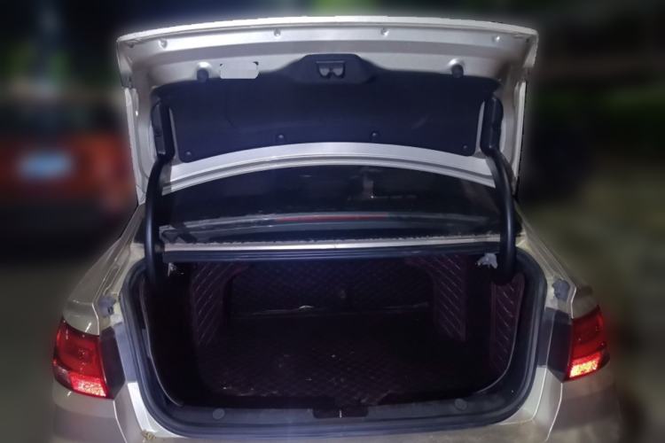 Used Geely Auto Emgrand GL 2017 1.3T DCT Elite Model Trunk