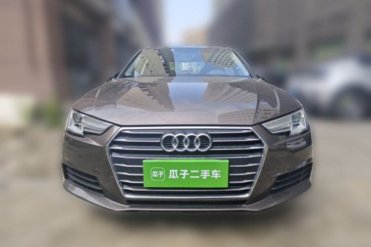 Used Audi A4L 2017 Plus 40 TFSI Ambition Model
