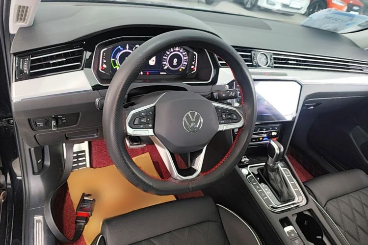 Used Volkswagen Magotan GTE Plug-in Hybrid 2022 GTE Luxury Model
