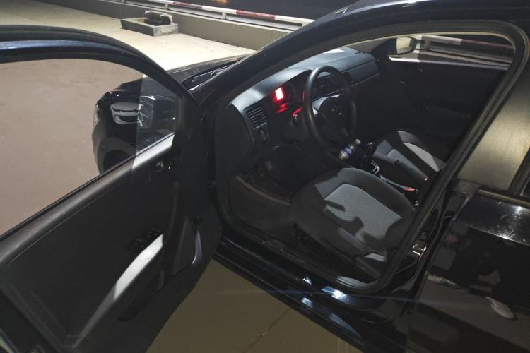 Used Volkswagen Santana 2016 1.6L Manual Fashion Edition