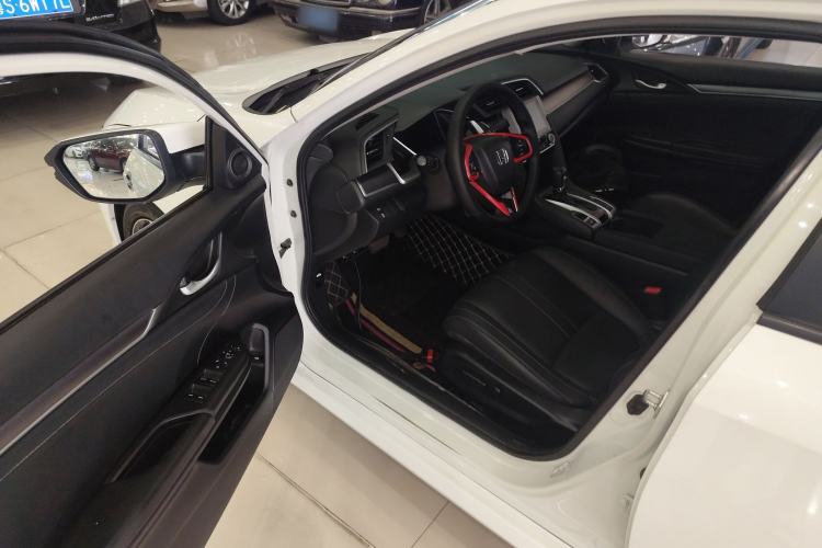 Used Honda Civic 2016 220TURBO CVT Prestige Edition Driver Seat