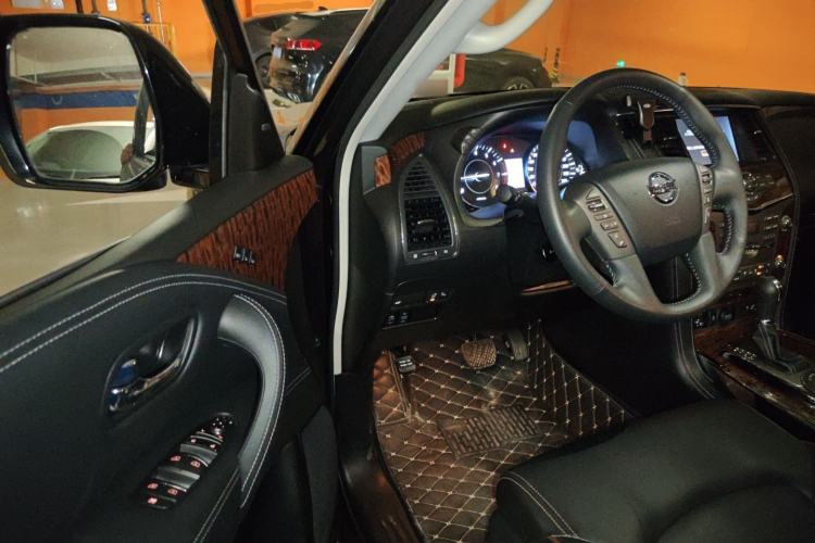 Used Nissan Patrol 2017 5.6L Standard Edition Driver Seat