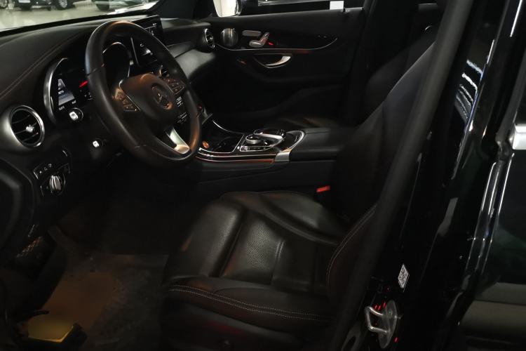 Used Mercedes-Benz GLC 2017 GLC 260 4MATIC Luxury Model Left Front Seat