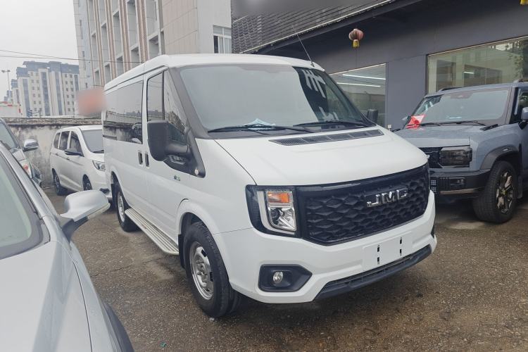 Used JMC Fushun 2022 2.0T Manual Multi-Function Passenger Vehicle Short Wheelbase Low Roof 6-Seater