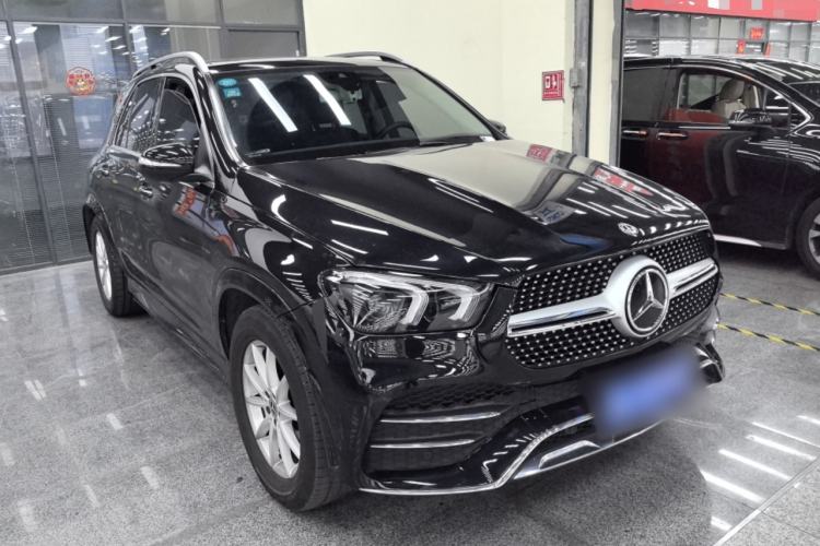 Used Mercedes-Benz GLE 2020 Restyled GLE 350 4MATIC Fashion Edition Front Right 45 Deg