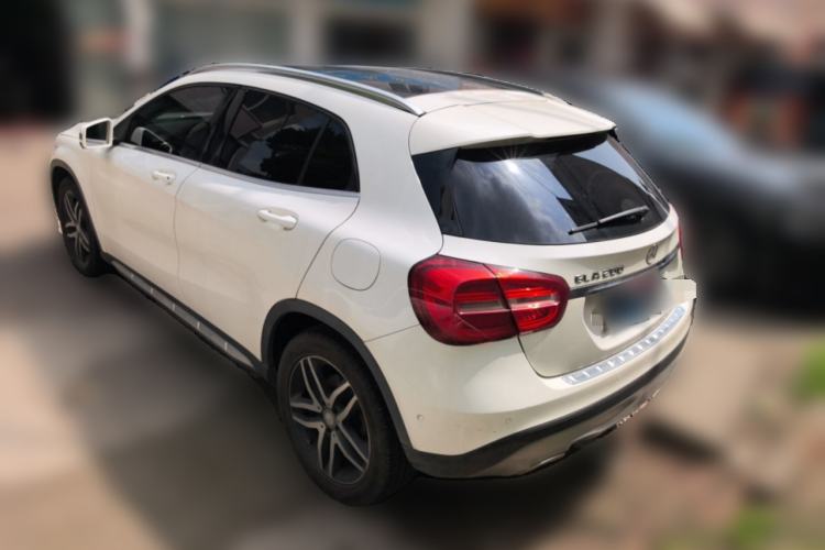 Used Mercedes-Benz GLA 2016 GLA 200 Sport Edition Rear Left 45 Deg