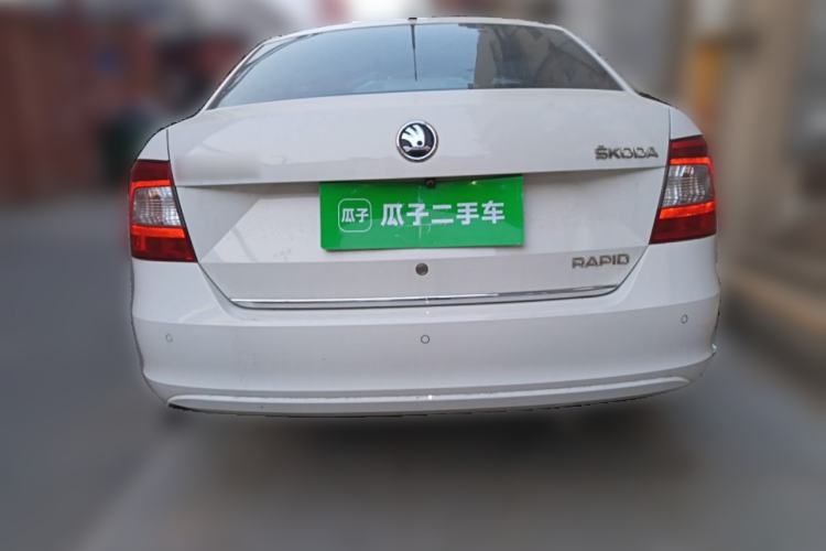 Used Skoda Rapid 2015 1.6L Manual Preferred Model