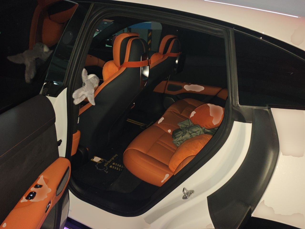 Xiaomi Auto YU7 2025 Ultra-Long Range High-Performance All-Wheel-Drive Max Edition — снимка 17