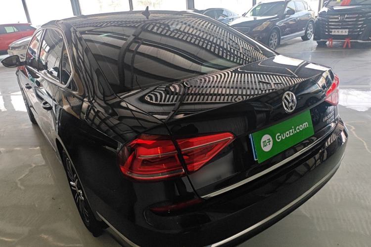 Used Volkswagen Passat 2017 330TSI DSG Prestige Edition
