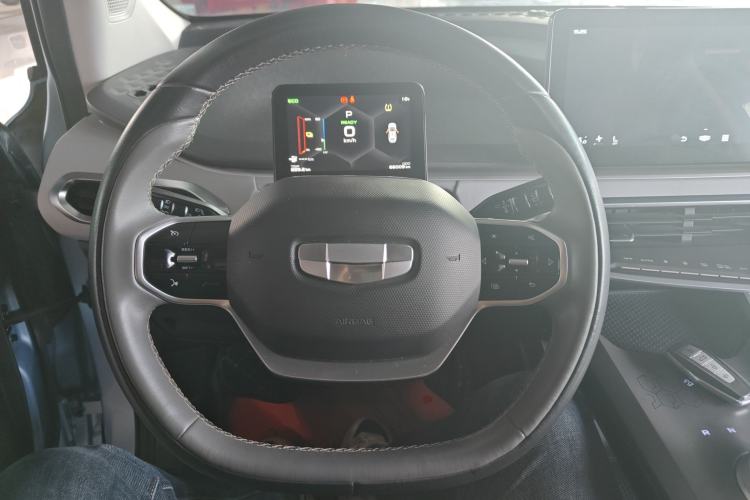 Used Geometry C 2020 Premium Range Edition 400 KM C+ Pro
