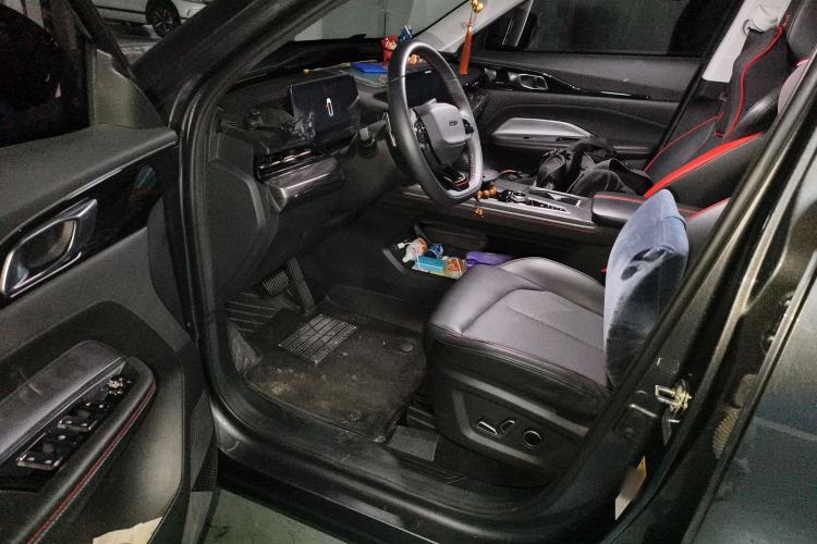 Used CHANGAN OSHAN Z6 2022 Blue Whale 1.5T DCT Smart Edition Driver Seat