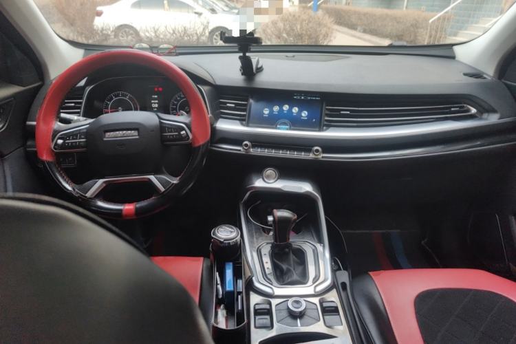Used Haval H6 2018 Red-Label 1.5T Automatic Luxury Model Center Console