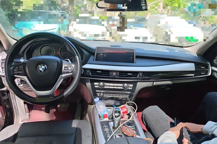 Used BMW X5  Center Console