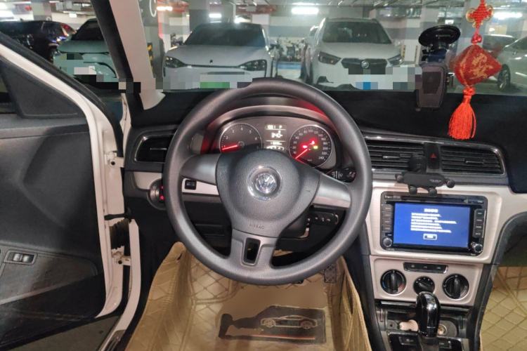 Used Volkswagen Lavida 2013 Revised Version 1.4 TSI DSG Comfort Edition Steering Wheel